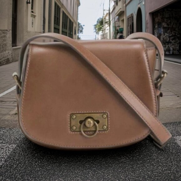Frye Farrah Dark Brown Crossbody Shoulder Saddlebag Style (NWT) - Picture 1 of 9